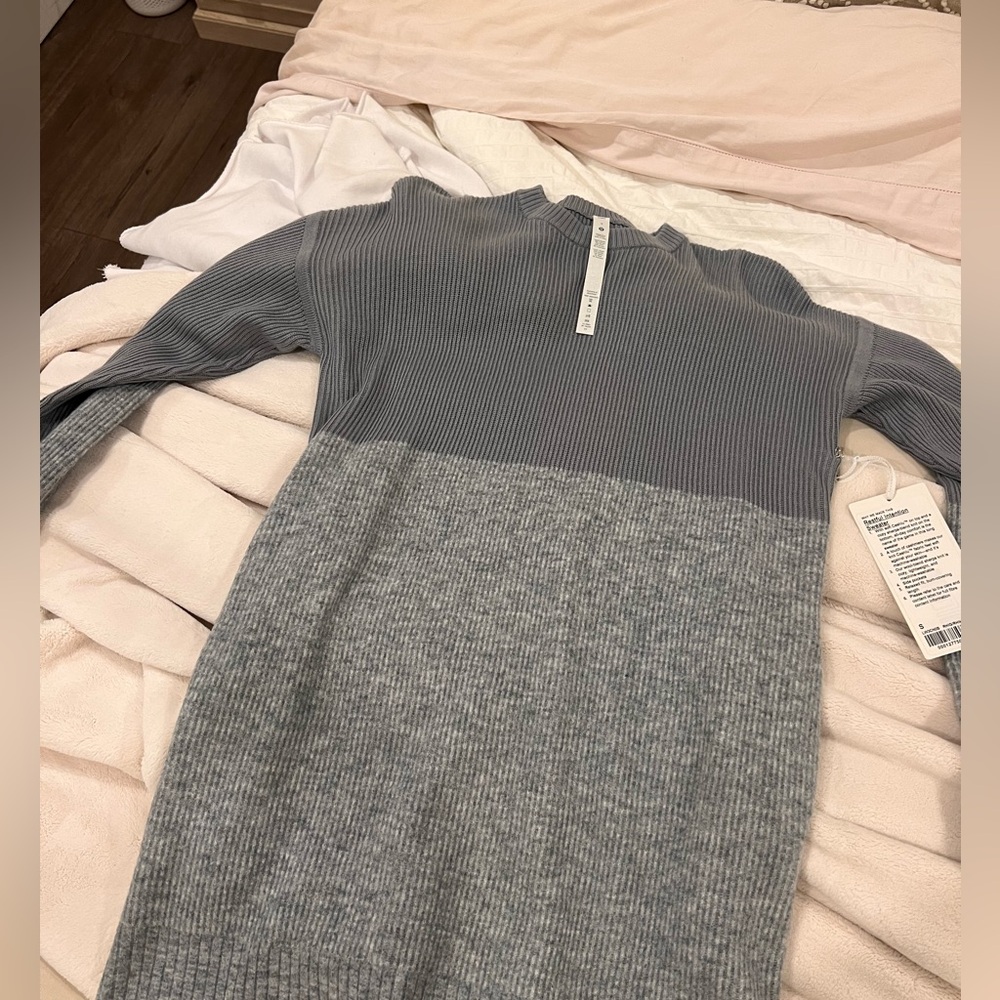 NWT lululemon grey sweater